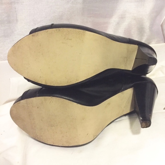 NEW MADDEN GIRL BLACK LACE UP BOOTIES SZ 10 - Picture 3 of 3